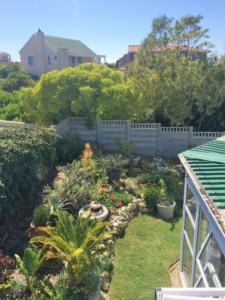 Garden Room – View onto back garden from shared balcony